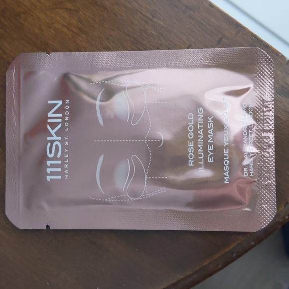 111SKIN Other - 111Skin Rose Gold Illuminating Eye Mask